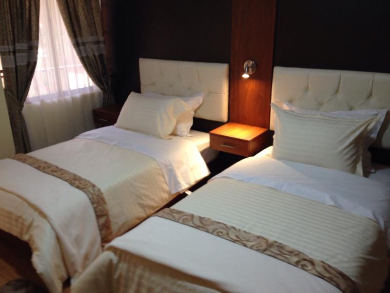 Hotel Boutique Castilla De Leon Куэнка Экстерьер фото