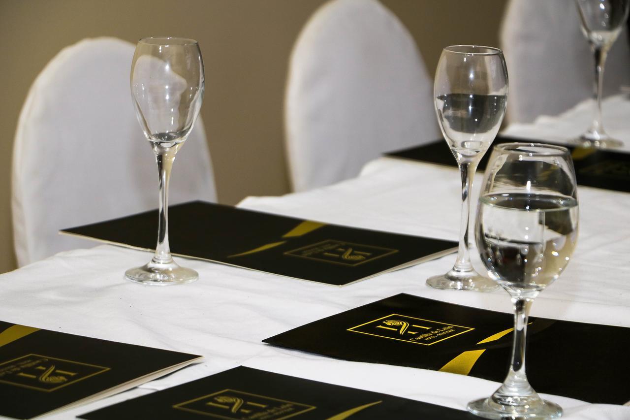 Hotel Boutique Castilla De Leon Куэнка Экстерьер фото